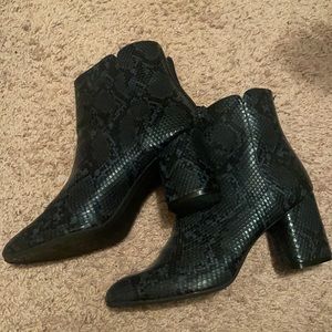 Blue/black snakeprint booties